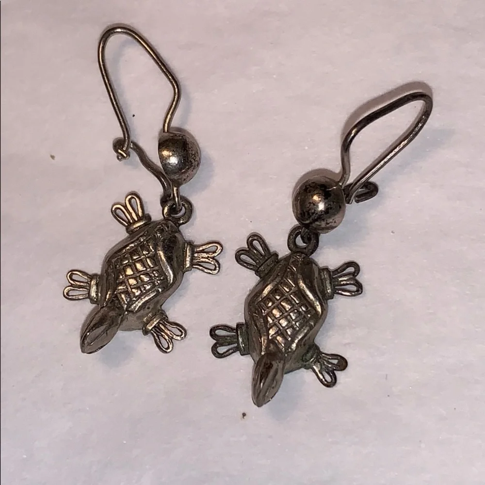 Sterling Silver handmade sea turtle earrings - Picture 2 of 9